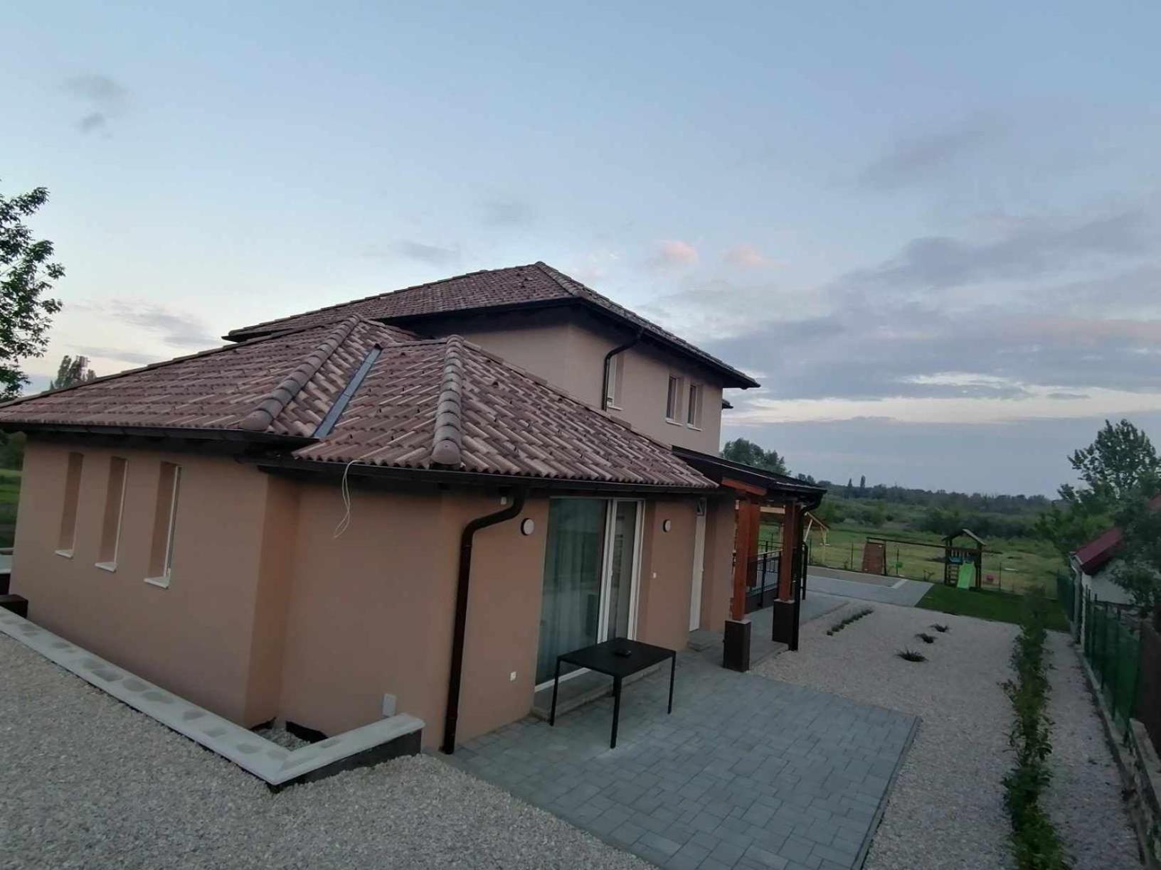 Villa Leona Дьєнешдіаш Екстер'єр фото